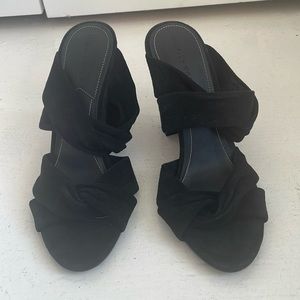 Kendall & Kylie black heels, 7.5 suede